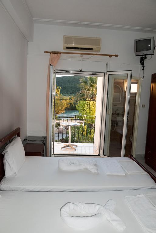 Hotel Glaros Ammoudia Oda fotoğraf