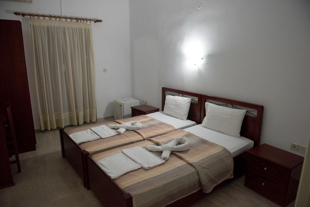 Hotel Glaros Ammoudia Oda fotoğraf